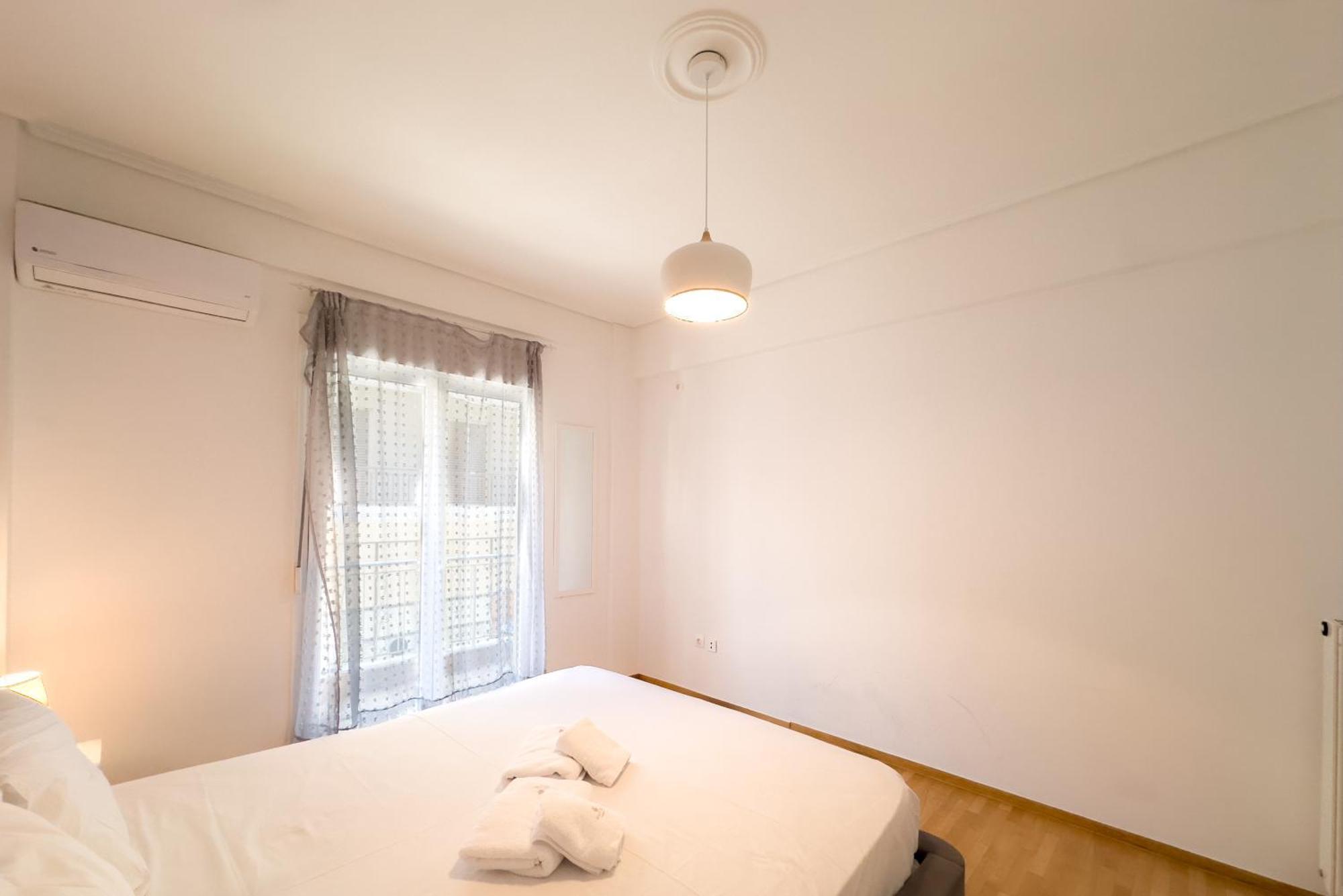 Urban Comfort Apt Near Downtown Athena Bagian luar foto